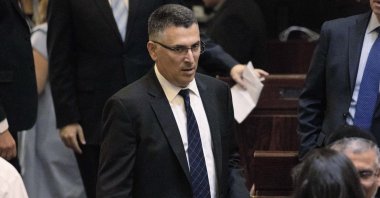 Gideon Saar attends the swearing-in of the new Israeli parliament, Jerusalem, Oct. 3, 2019. (AP Photo)