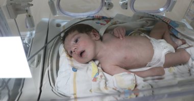 Mahmoud el-Ali rests in an incubator after recovering from a life-threatening illness, in Hatay, southern Turkey, Dec. 10, 2020. (AA Photo)