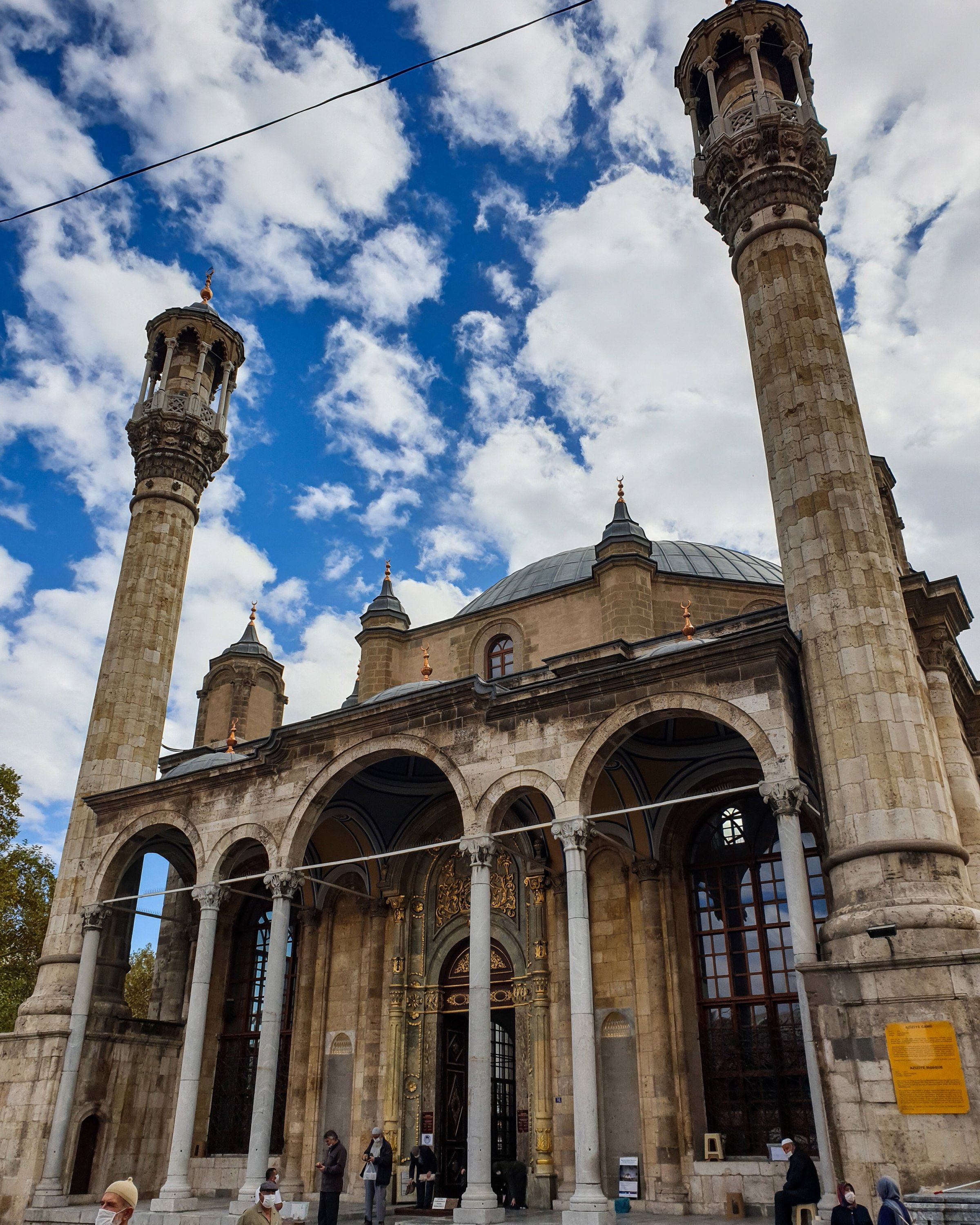 The exterior of Aziziye Mosque. (Photo by Argun Konuk)