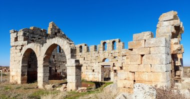 The ruins of the Nuhrut Church in Şanlıurfa, southeastern Turkey, Dec.13, 2020. (IHA Photo)