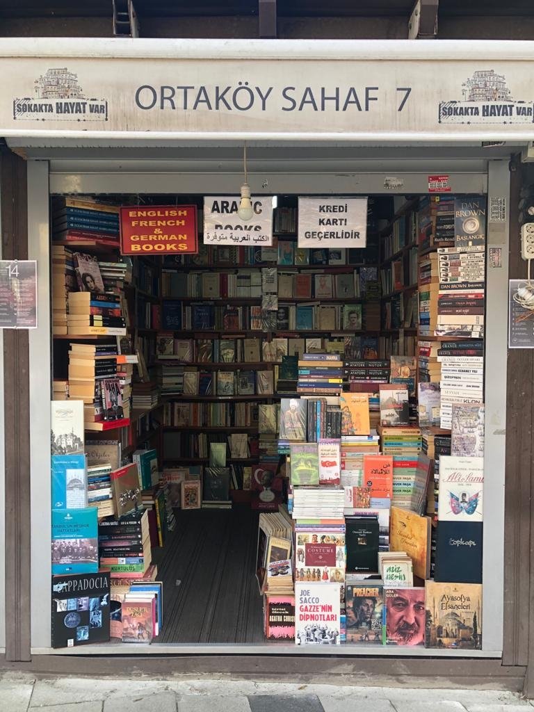 The storefront of the Ortaköy Sahaf. (Photo by Matt Hanson)