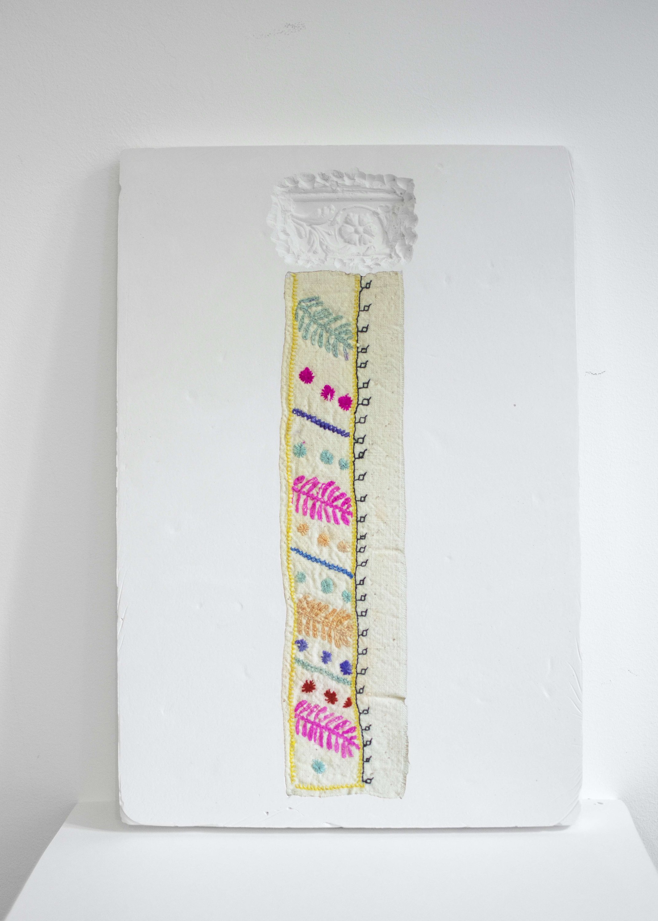 Ekin Su Koç, "Altbau V," fabric, lace and plaster, 30 by 35 centimeters, 2020. (Courtesy of Anna Laudel)