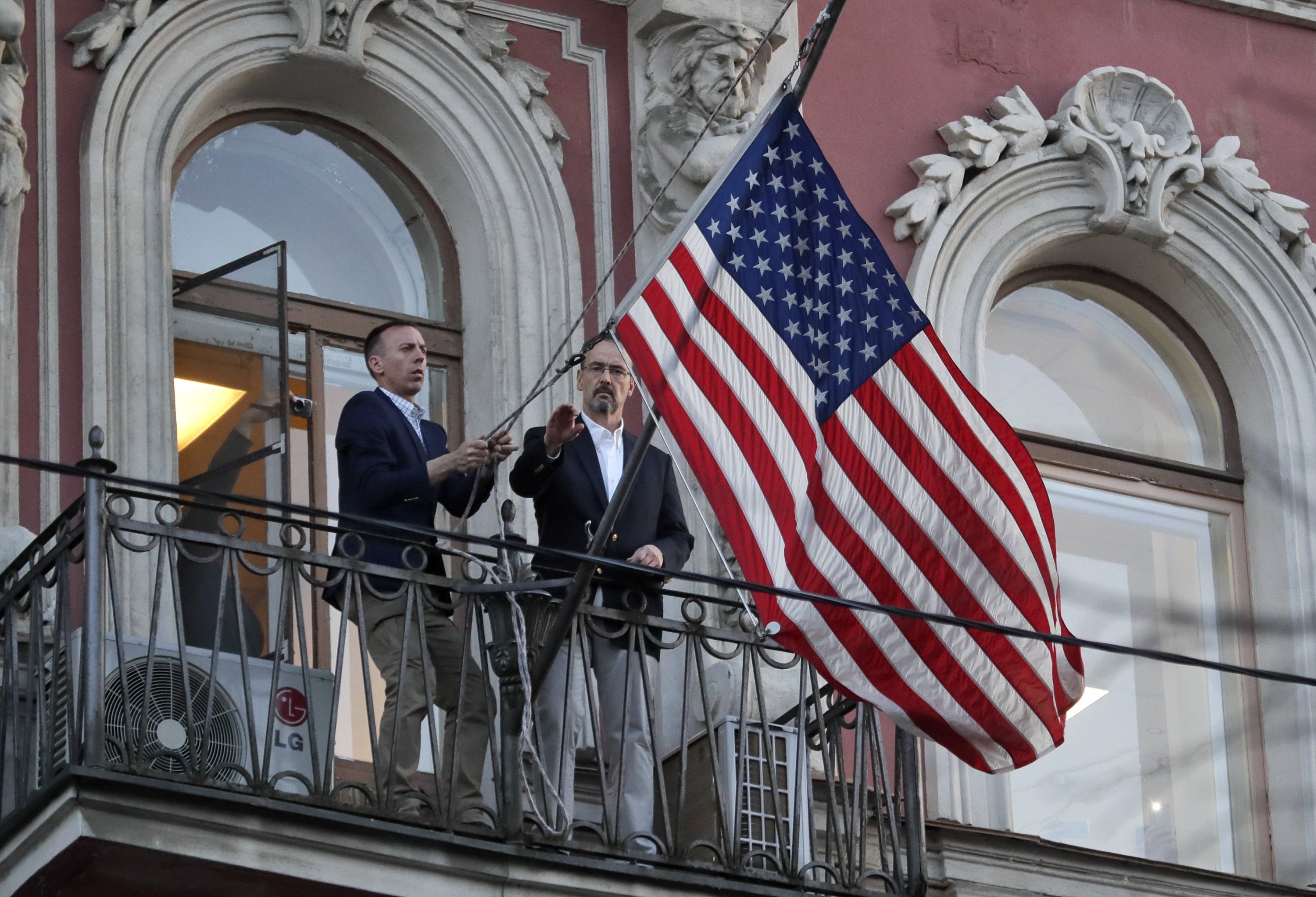 us-russia-flag - U.S. Embassy & Consulates in Russia