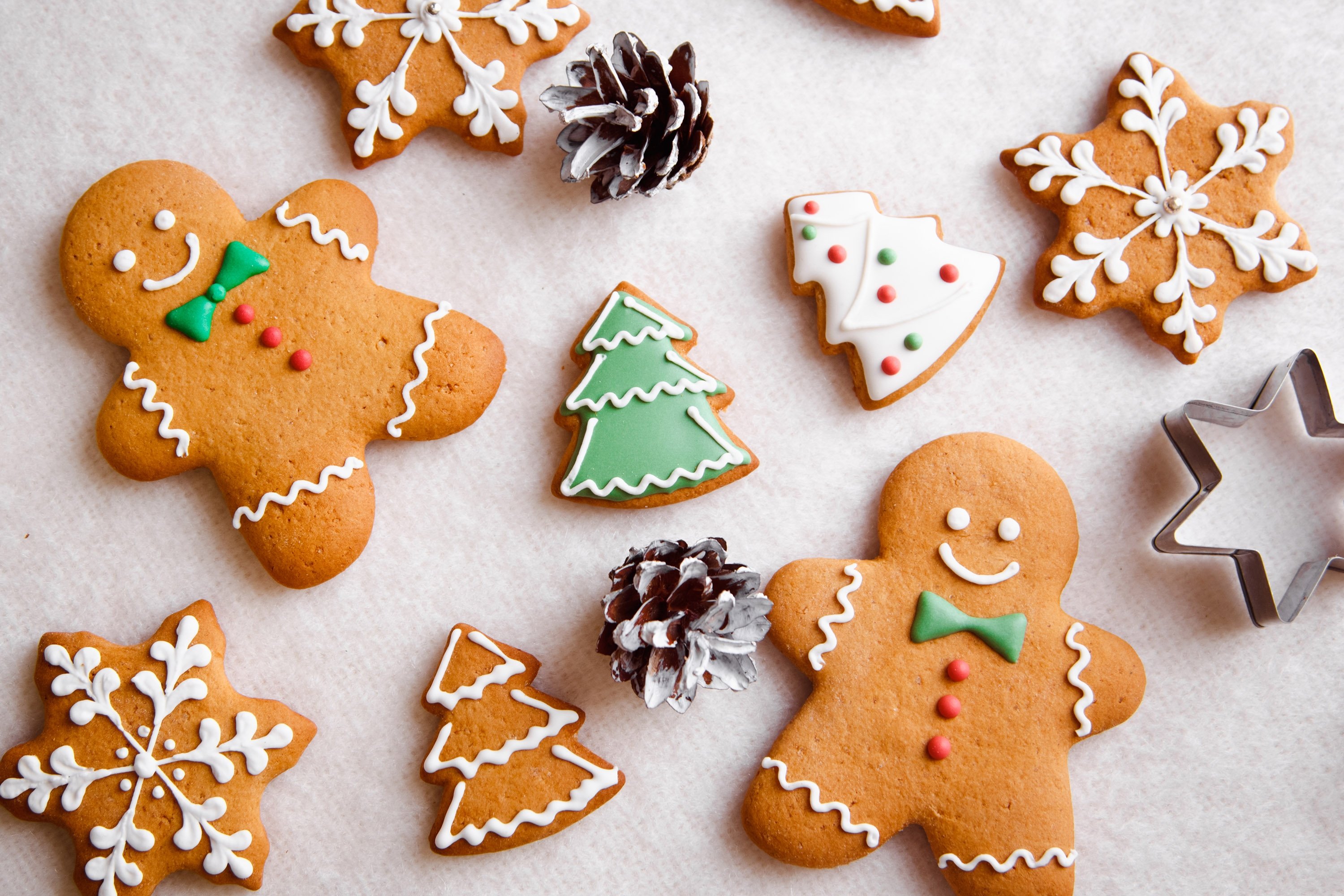 Use cookie cutters in different shapes and sizes and get your kids to help with the icing. (Shutterstock Photo)