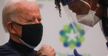 Nurse practitioner Tabe Mase gives U.S. President-elect Joe Biden a dose of a vaccine against the coronavirus disease (COVID-19) at ChristianaCare Christiana Hospital, in Newark, Delaware, U.S., Dec. 21, 2020. (Reuters Photo)
