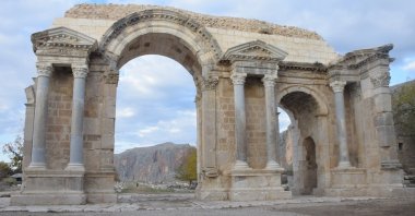 The triumphal in the ancient city of Anazarbus, Adana, southern Turkey, Dec. 11, 2020. (AA Photo)
