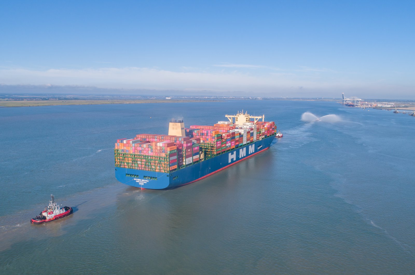 The biggest container ship in the world, the HMM Algeciras, arrives at DP World Gateway Port in Essex, Britain, June 14, 2020. (Shutterstock Photo)