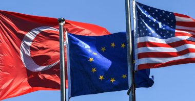 The flags of Turkey, the European Union and the U.S. flutter in Istanbul's financial and business district Maslak, Turkey, Aug. 15, 2018 (AFP Photo)