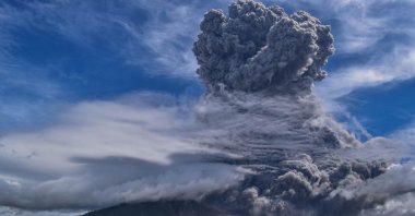 Mount Sinabung spews thick ash and smoke into the sky in Karo, North Sumatra on Aug. 10, 2020. (AFP Photo)