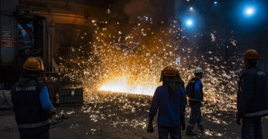 Workers are seen at the factory of iron and steel producer Kardemir in the province of Karabük, northern Turkey, Sept. 29, 2020. (AA Photo)