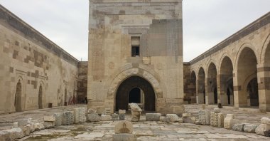 The masjid at the open-air hall of the Sultanhan Caravanserai. (Photo by Argun Konuk)