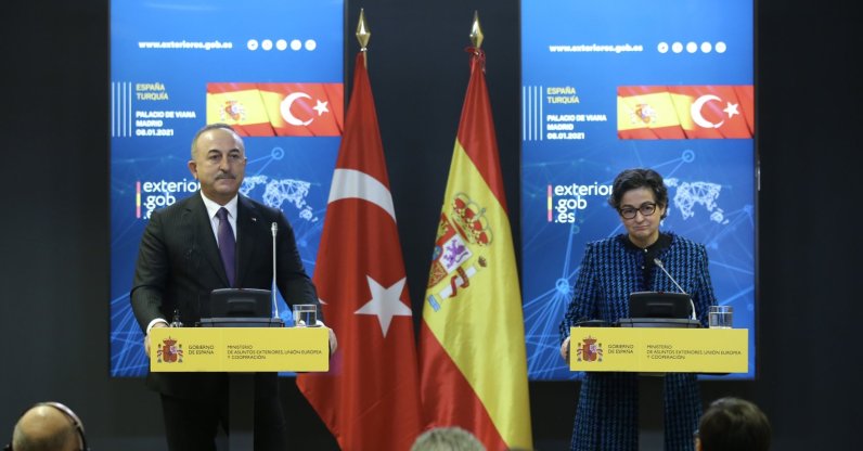 Mevlüt Çavuşoğlu in a press conference with his Spanish counterpart Arancha Gonzalez Laya in the Spanish capital Madrid, Jan.8, 2020. (AA)