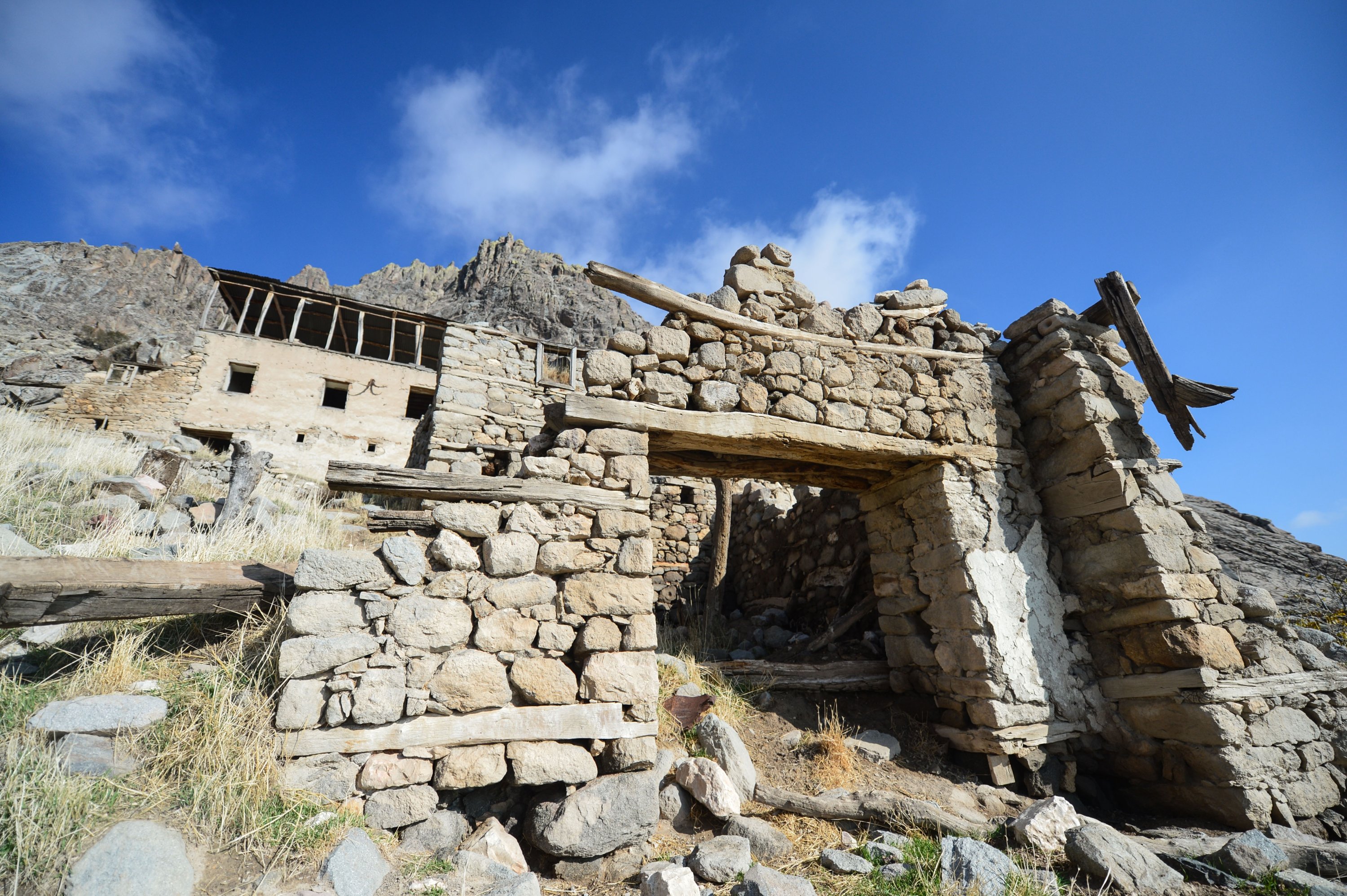 Some ruins of the Ulukale village, Tunceli, eastern Turkey, Jan. 8, 2020. (AA PHOTO)