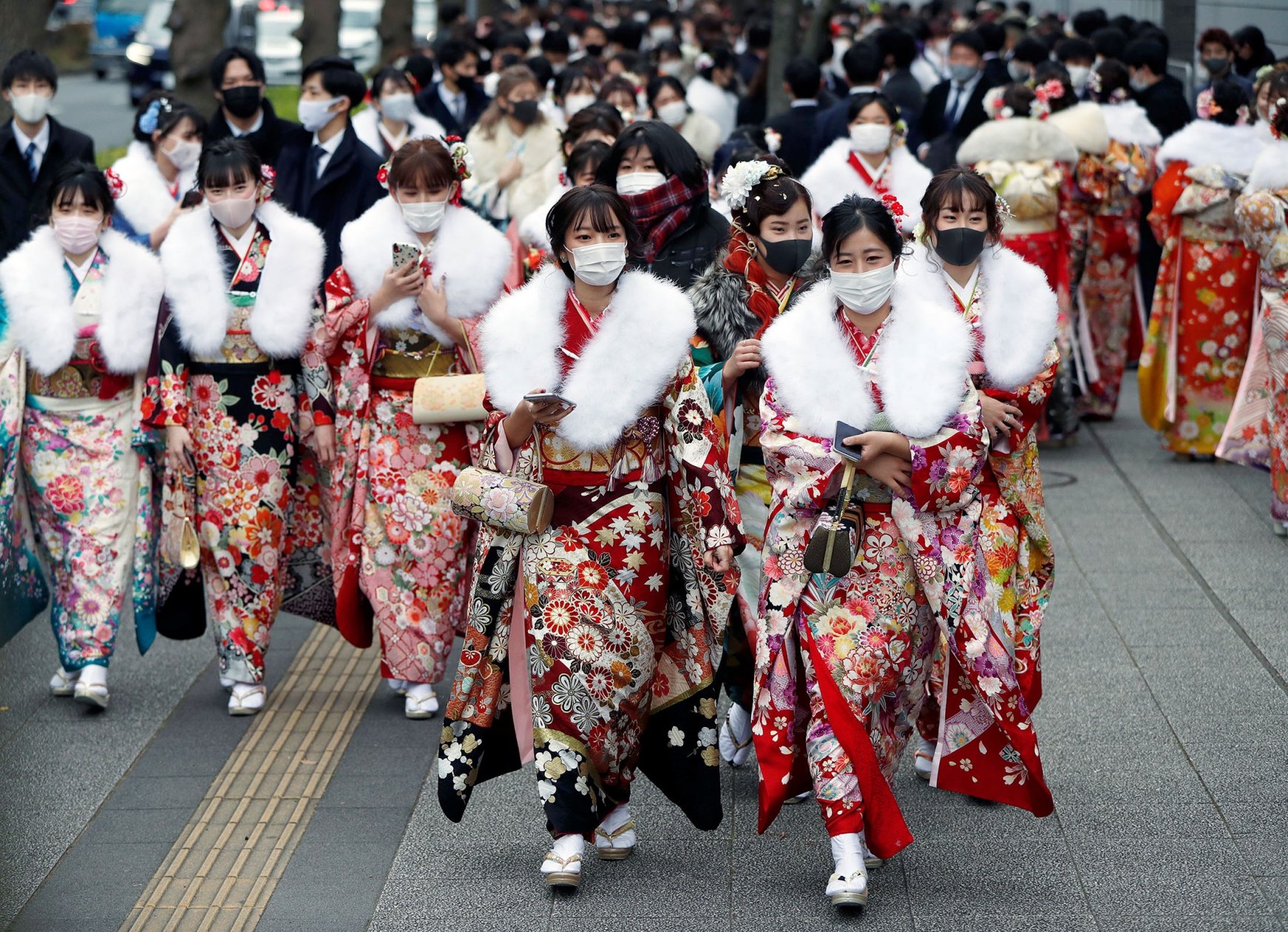Japan celebrates Coming of Age Day despite COVID19 surge Daily Sabah