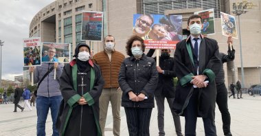 The relatives and lawyers of Turkish businessperson Mehmet Ali Öztürk, who has been remanded in custody for three years in the United Arab Emirates (UAE), protest in front of the Çağlayan courthouse in Istanbul, Turkey, Jan. 13, 2020. (AA Photo)