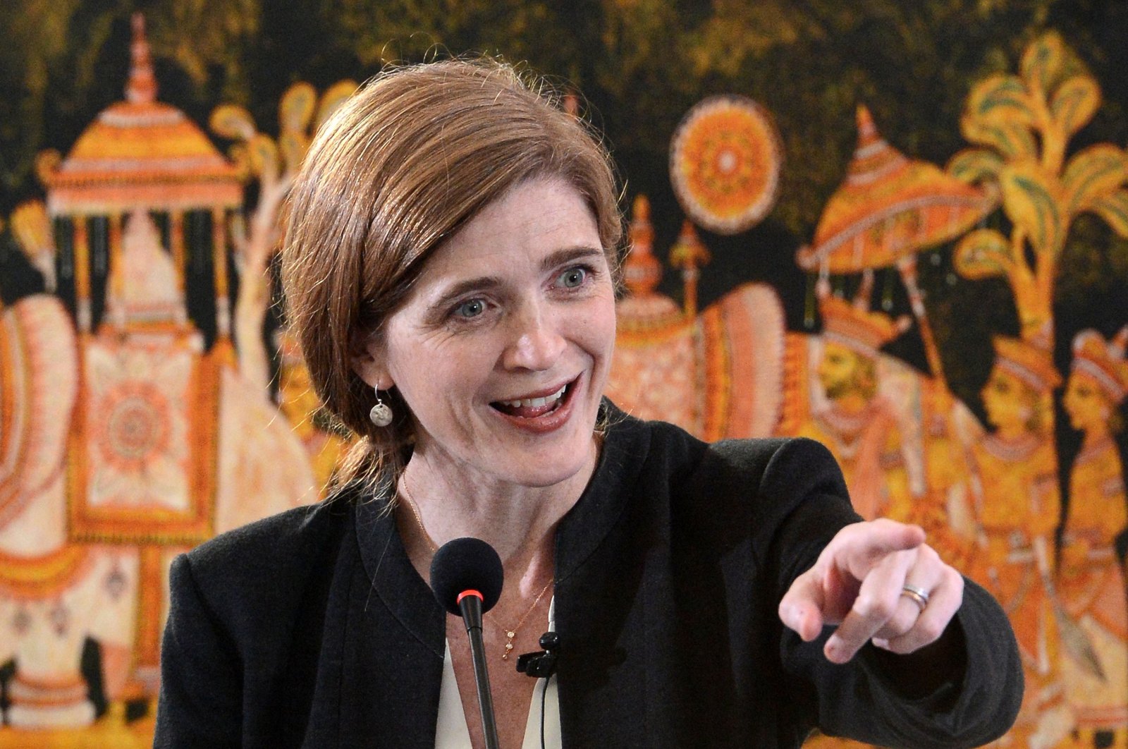 Former U.S. Ambassador to the United Nations Samantha Power speaks during a discussion with Sri Lankan youth in Colombo on Nov. 23, 2015. (AFP Photo)
