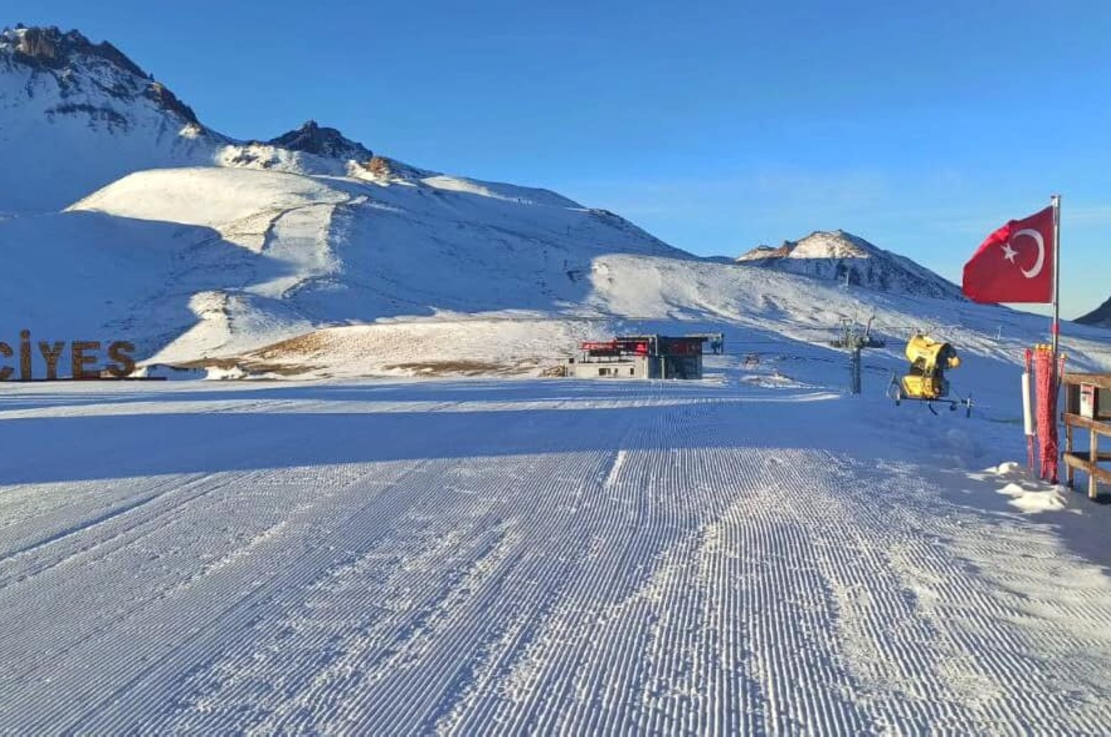 turkey s erciyes ski resort listed as one of europe s top destinations daily sabah