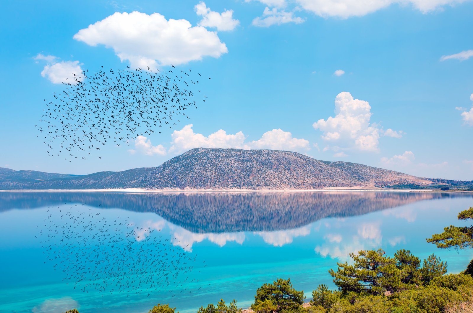 Lake Salda, dubbed the Turkish Maldives, dazzles nature lovers with its crystal-clear water and white beaches, Burdur province, southwestern Turkey. (Shutterstock Photo)