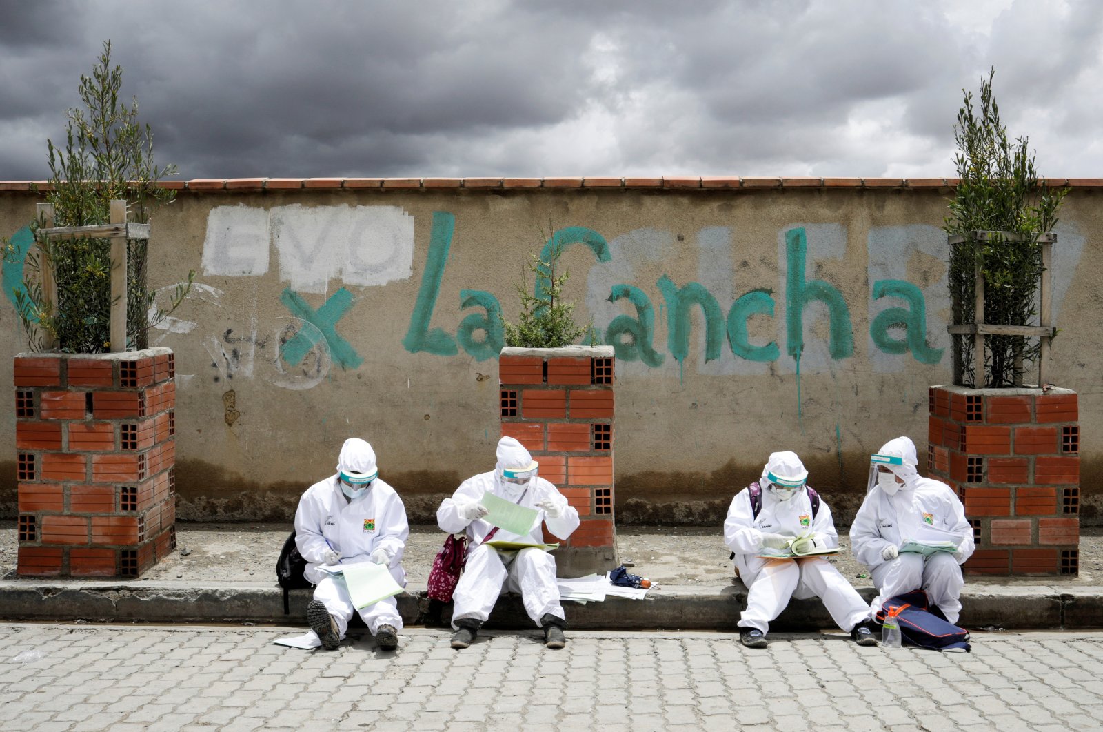 Health workers during the coronavirus pandemic in El Alto, Bolivia, Jan. 16, 2021. (Reuters Photo)