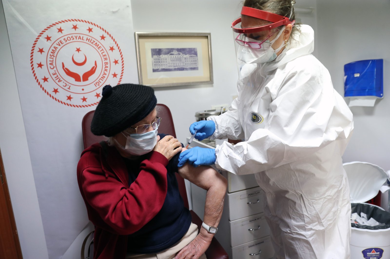 An elderly woman receives an injection of the CoronaVac vaccine at a nursing home in the capital Ankara, Turkey, Jan. 19, 2021. (AFP Photo)