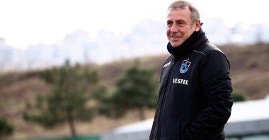 Trabzonspor manager Abdullah Avcı's defensive game plan will face a tough test when his side takes on league leaders Beşiktaş later this weekend.