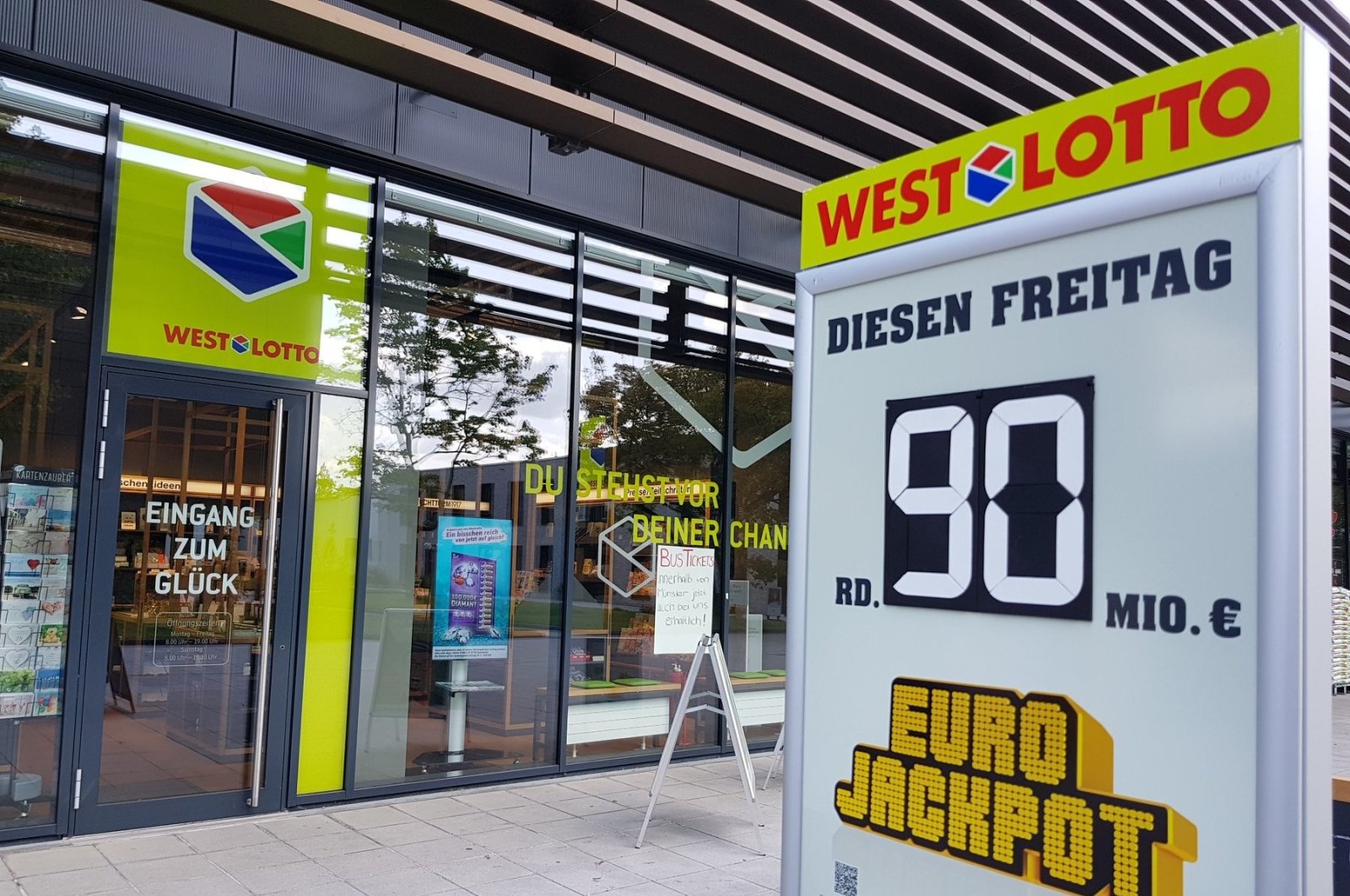 A Eurojackpot store in Germany. (IHA Photo)