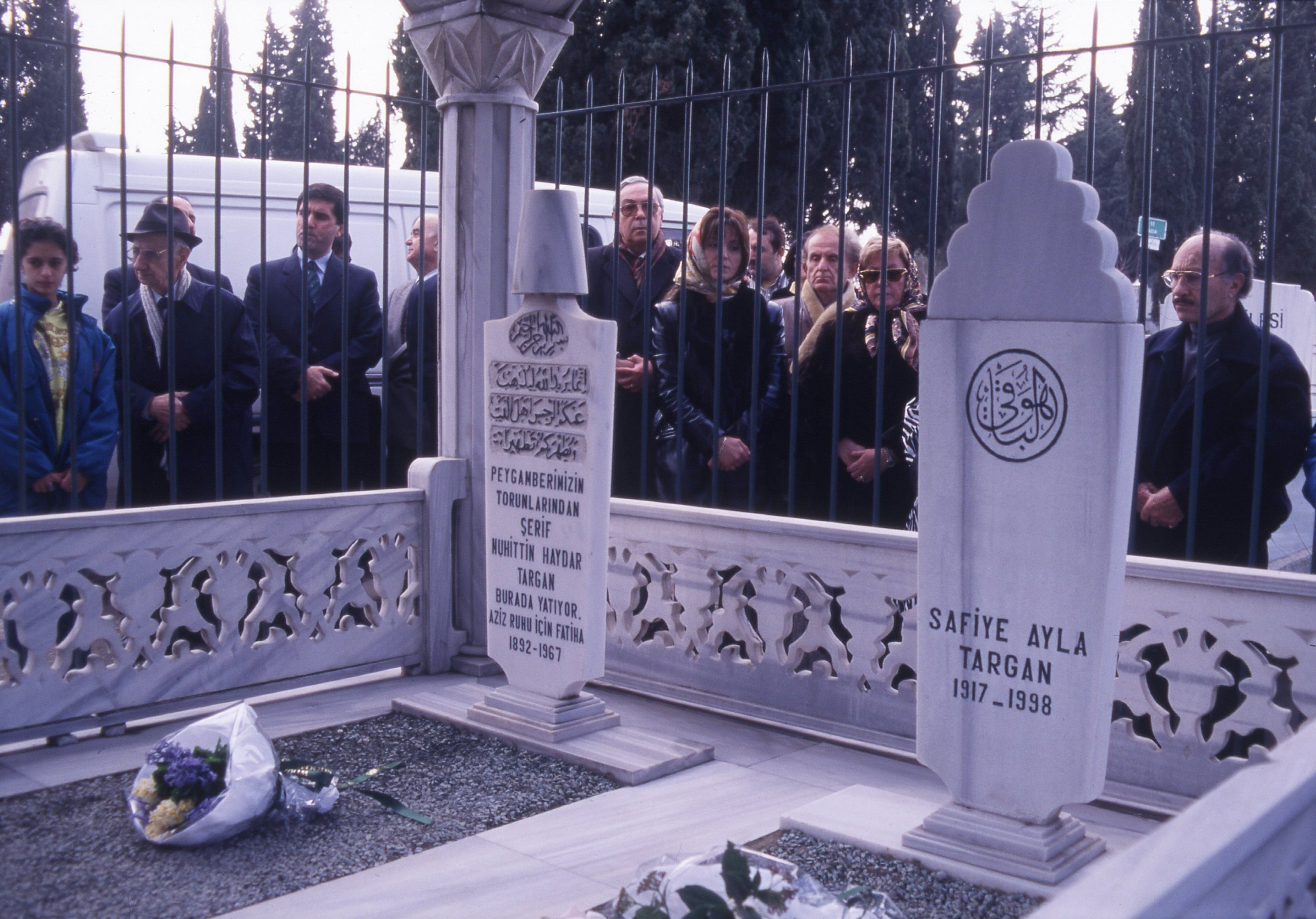 The graves of Safiye Ayla and her husband Şerif Muhiddin Targan in the Zincirlikuyu Cemetery, Istanbul, Turkey, Jan. 16, 1999. (Archive Photo)
