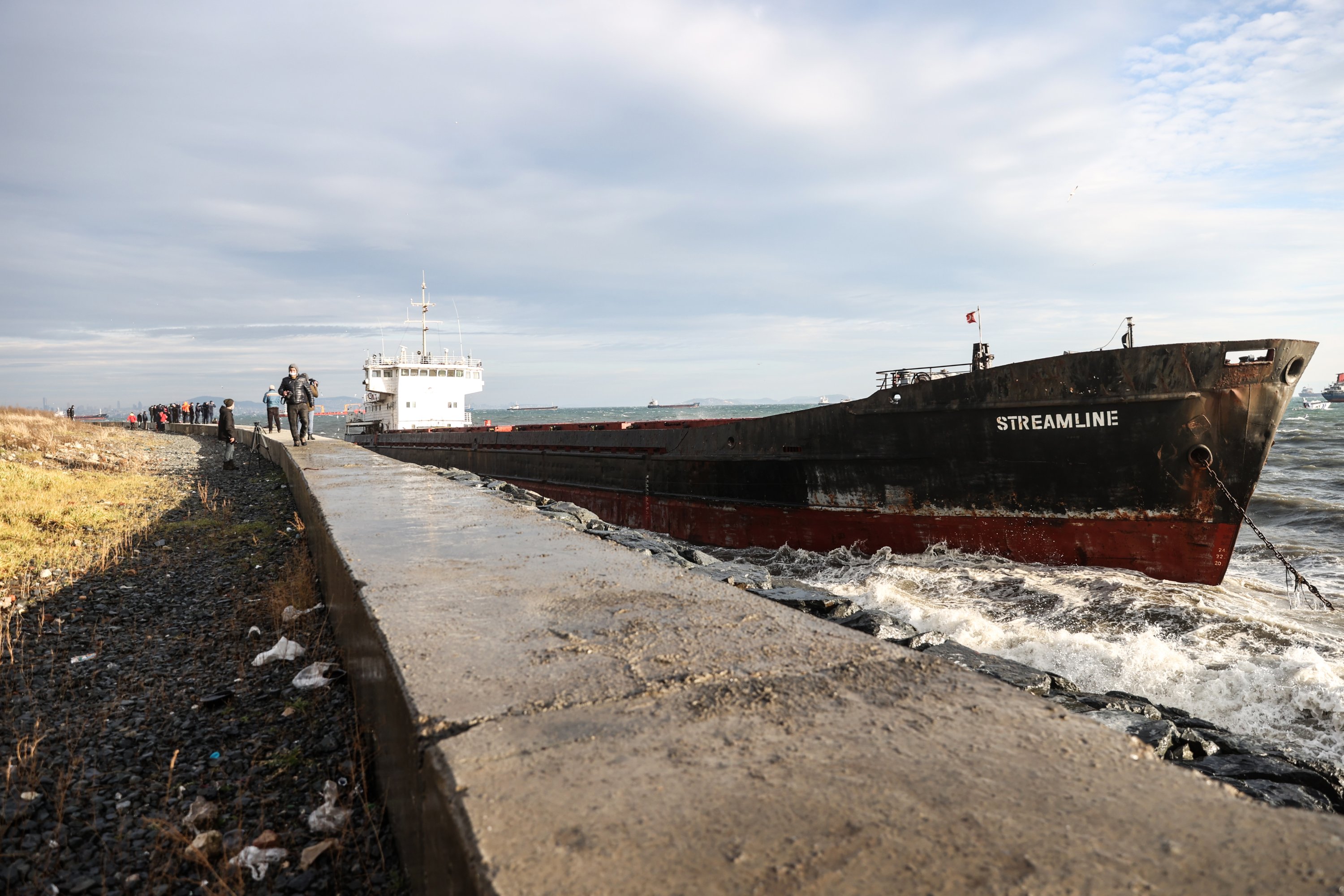  A cargo ship ran aground in the Marmara Sea in the Zeytinburnu district of Istanbul, Turkey, Jan. 29, 2021. (AA Photo)