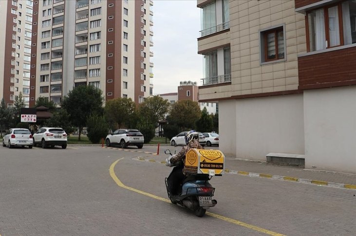 Delivery drivers in Turkey seek respect during pandemic | Daily Sabah