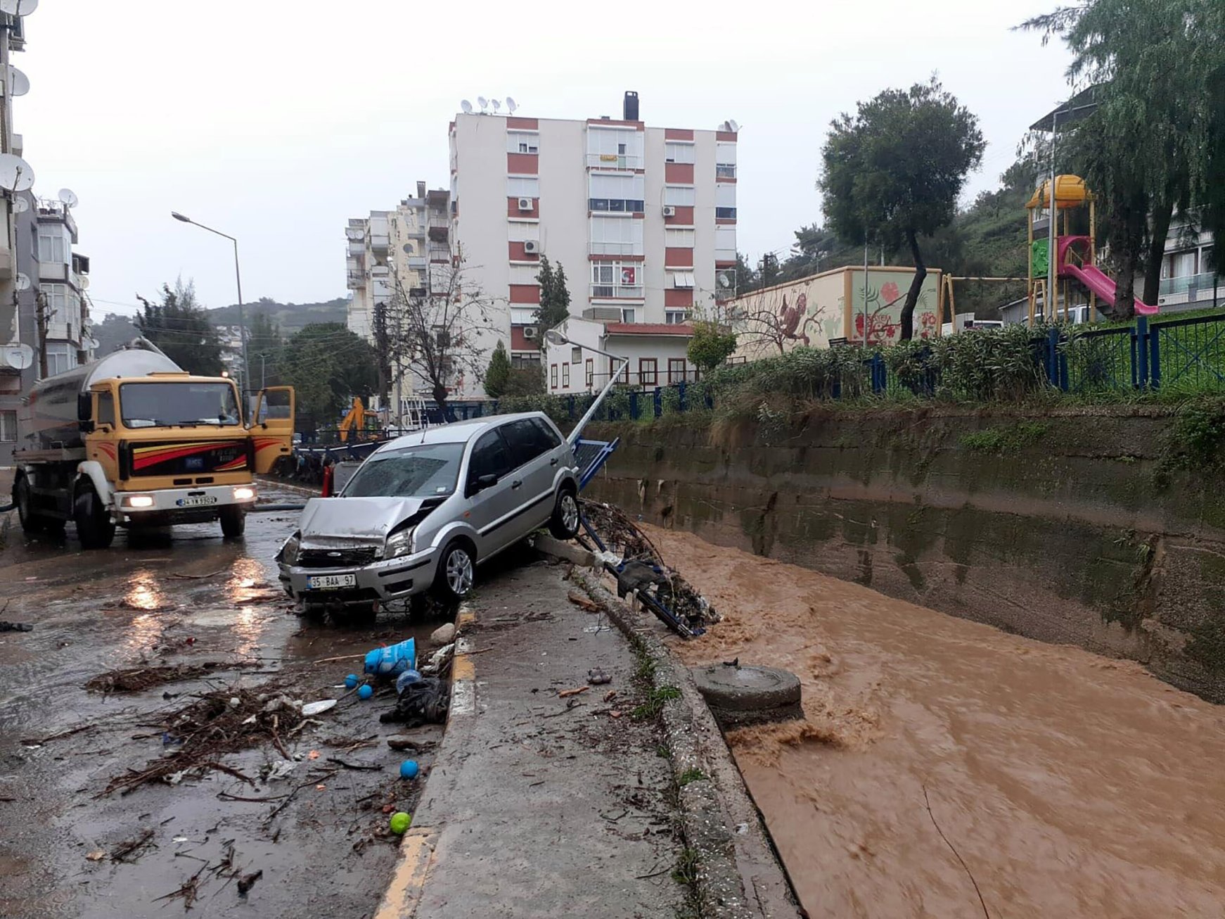 In Photos: Heavy Rain Causes Flooding In Izmir 