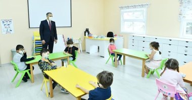 Preschoolers attend a class at a school, in Istanbul, Turkey, Oct. 2, 2020. (AA PHOTO) 