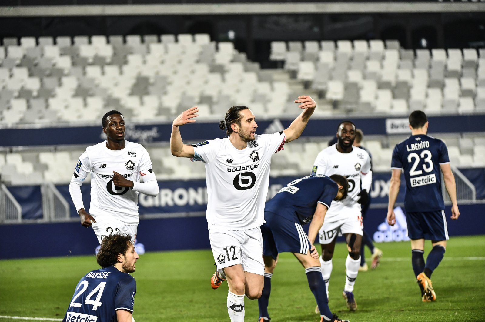 Lille’s Turkish midfielder Yusuf Yazıcı (C) celebrates scoring the first goal for his side against Bordeaux, Nouveau Stade de Bordeaux, France, Jan. 3, 2021.