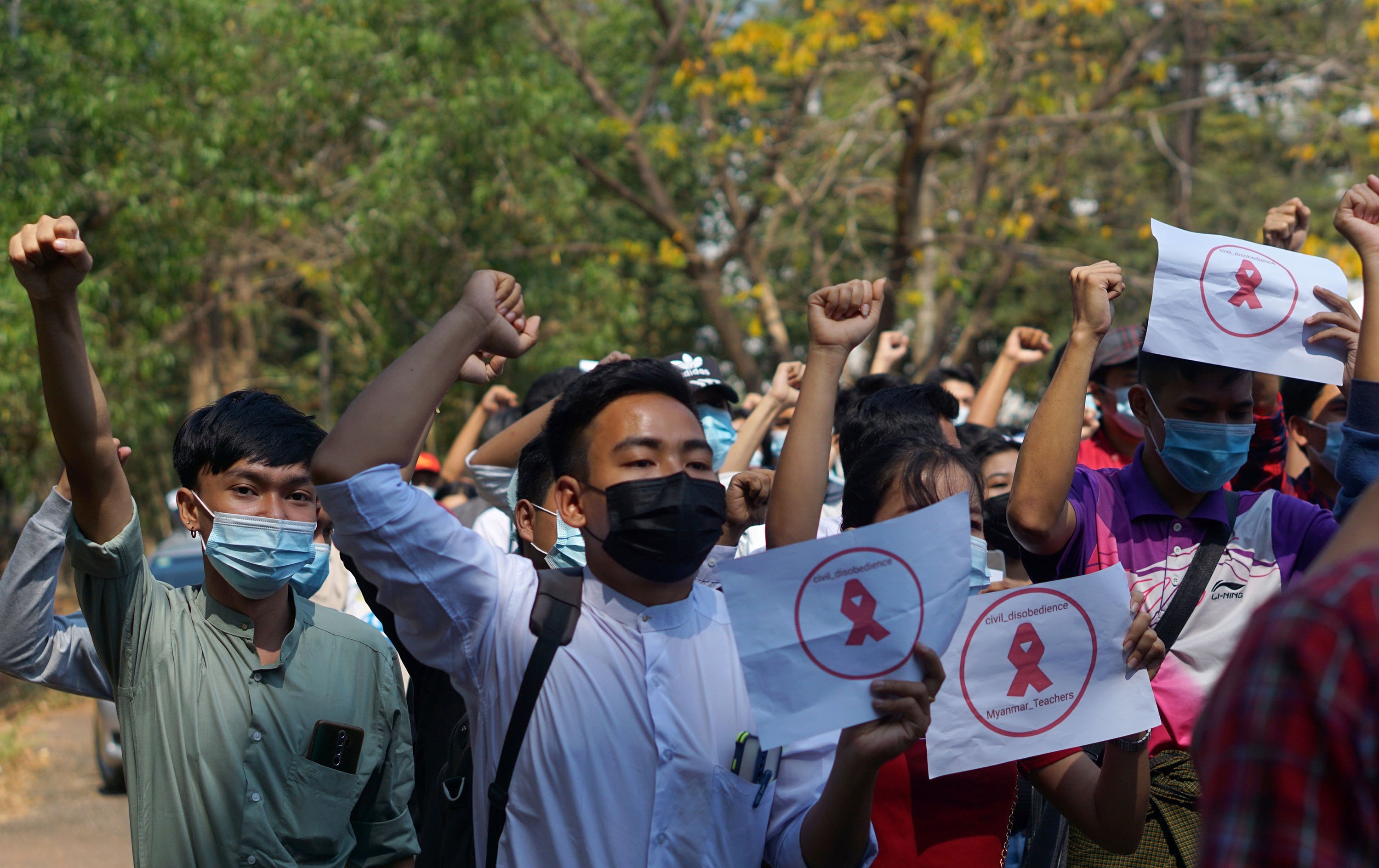 Myanmar Anti Coup Protests Grow As Army Shuts Internet Daily Sabah