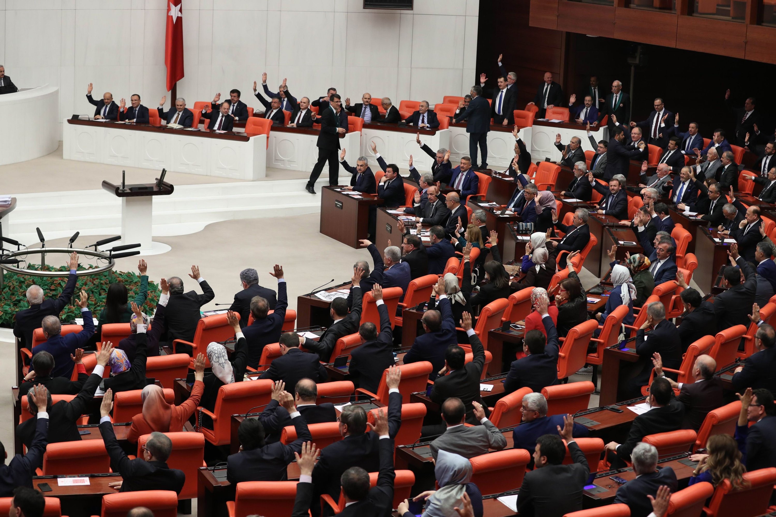 Turkey's new election law likely to lower threshold to 7 Daily Sabah