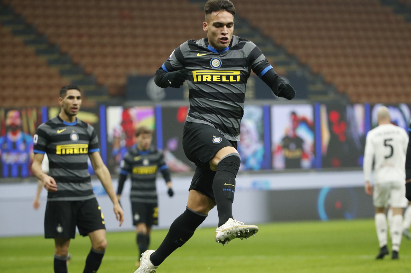Inter Milan's Lautaro Martinez celebrates a goal during a Serie A match against Benevento at the Giuseppe Meazza stadium, in Milan, Italy, Jan. 30, 2021. (Reuters Photo)