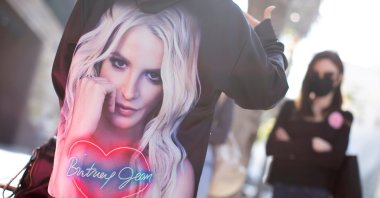 Supporters of singer Britney Spears gather outside a courthouse as a judge hears the singer's temporary conservatorship case during the outbreak of COVID-19 in Los Angeles, California, U.S., Feb. 11, 2021. (REUTERS Photo)