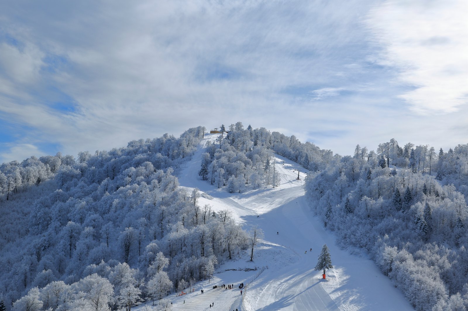 A general view of Kartepe ski center in Kocaeli province, northwestern Turkey. (Shutterstock Photo)