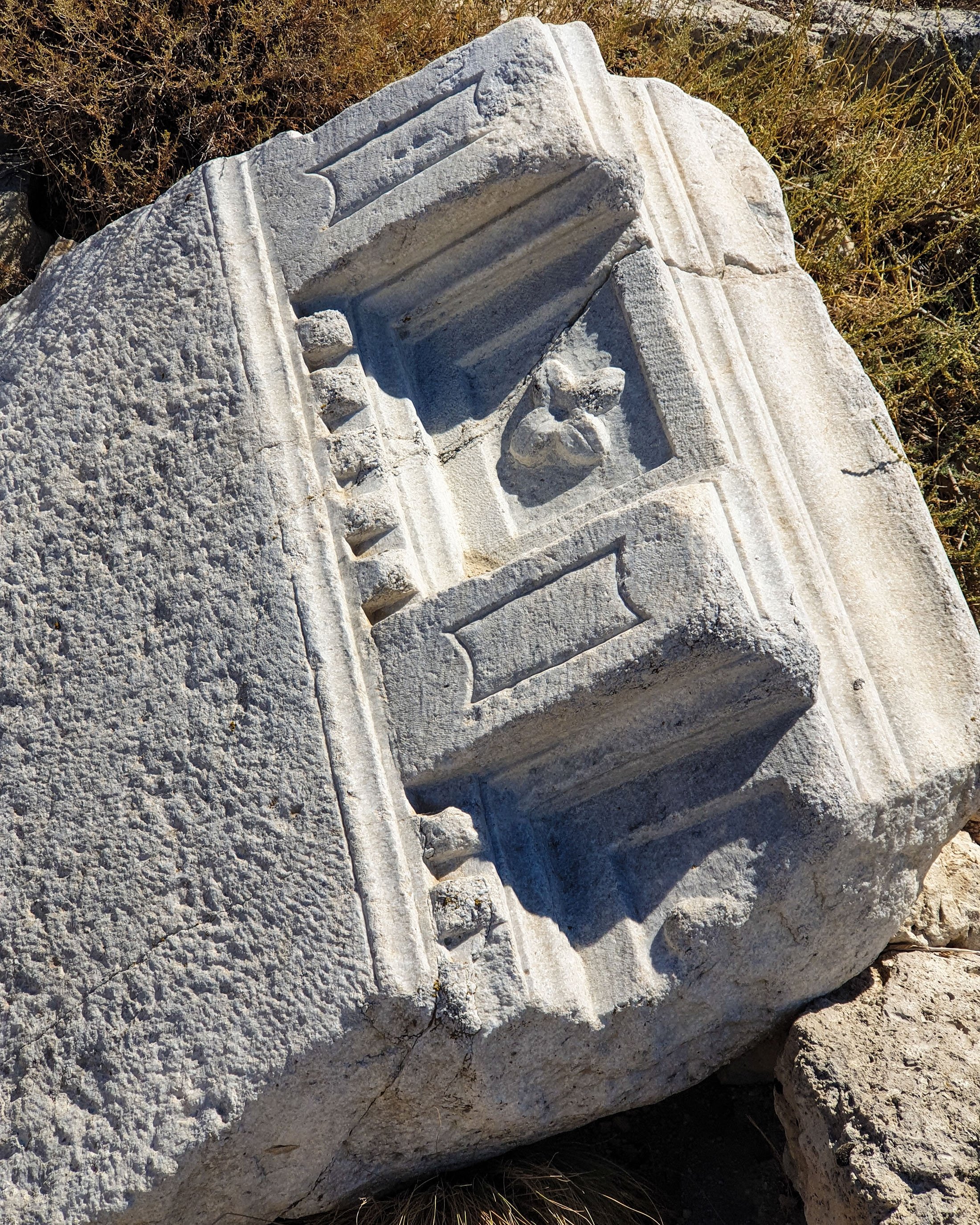 A grave stele on the mysterious field. (Photo by Argun Konuk)