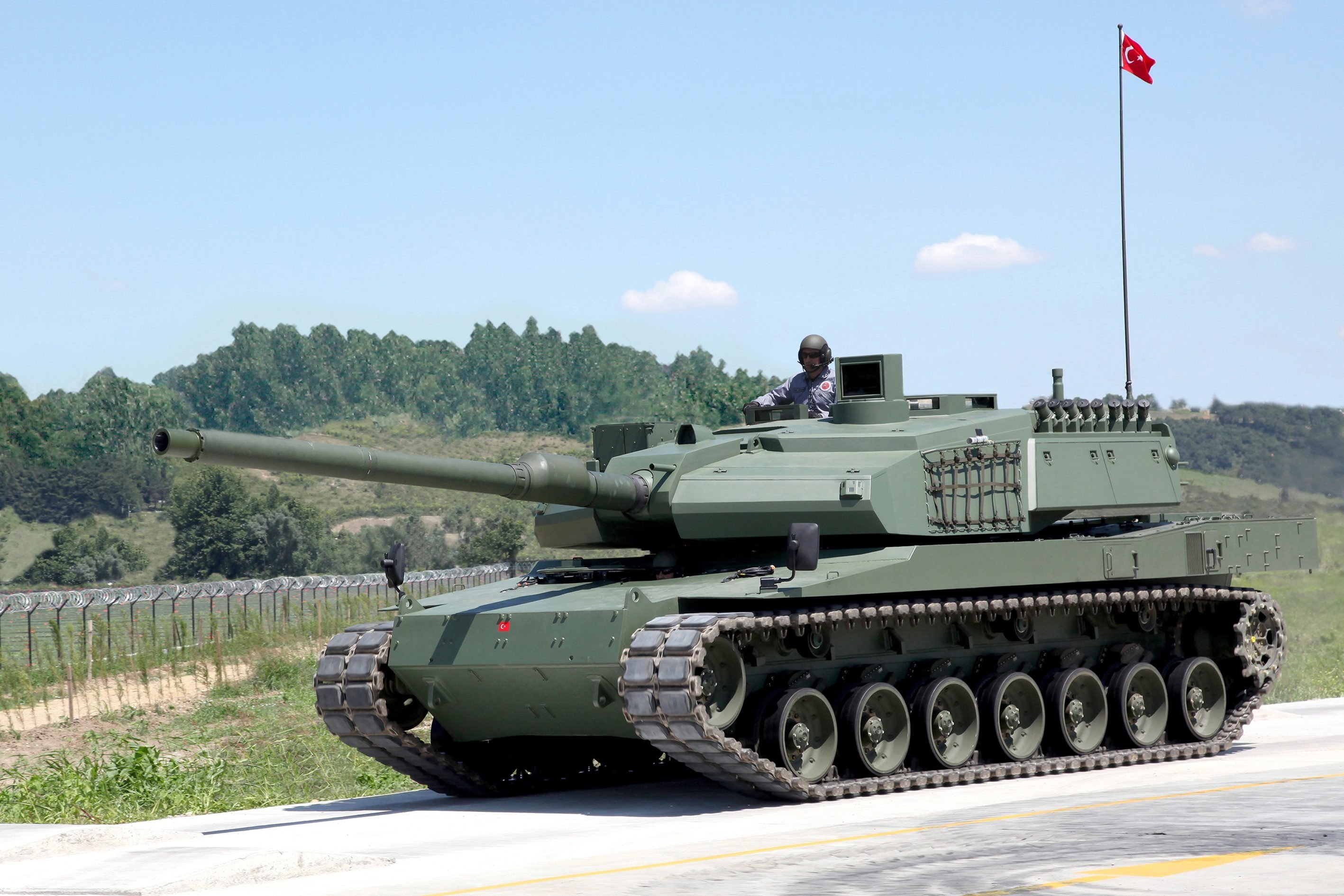 talks with supplier abroad for Altay tank | Daily Sabah
