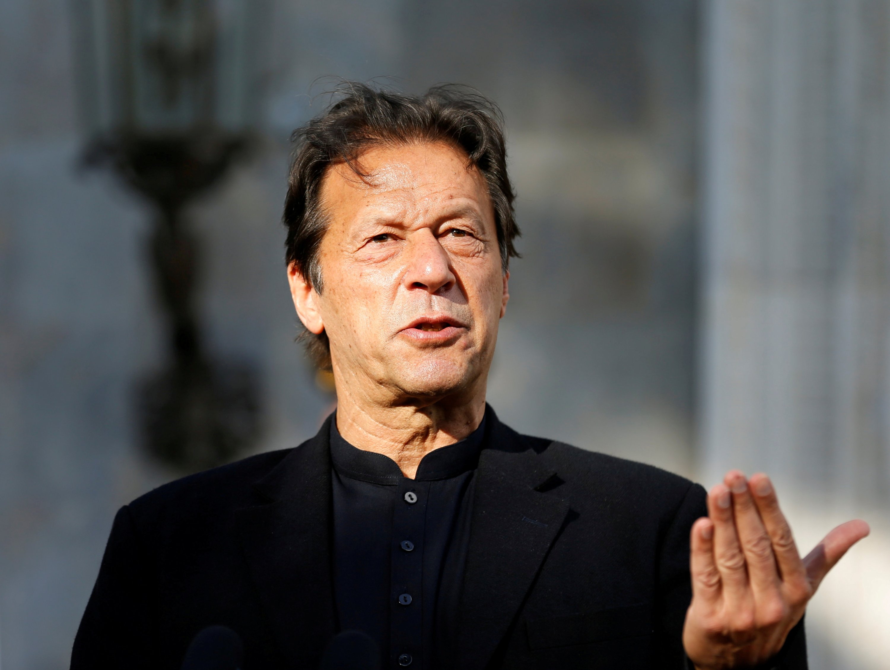 Pakistan PM Imran Khan wins vote of confidence | Daily Sabah