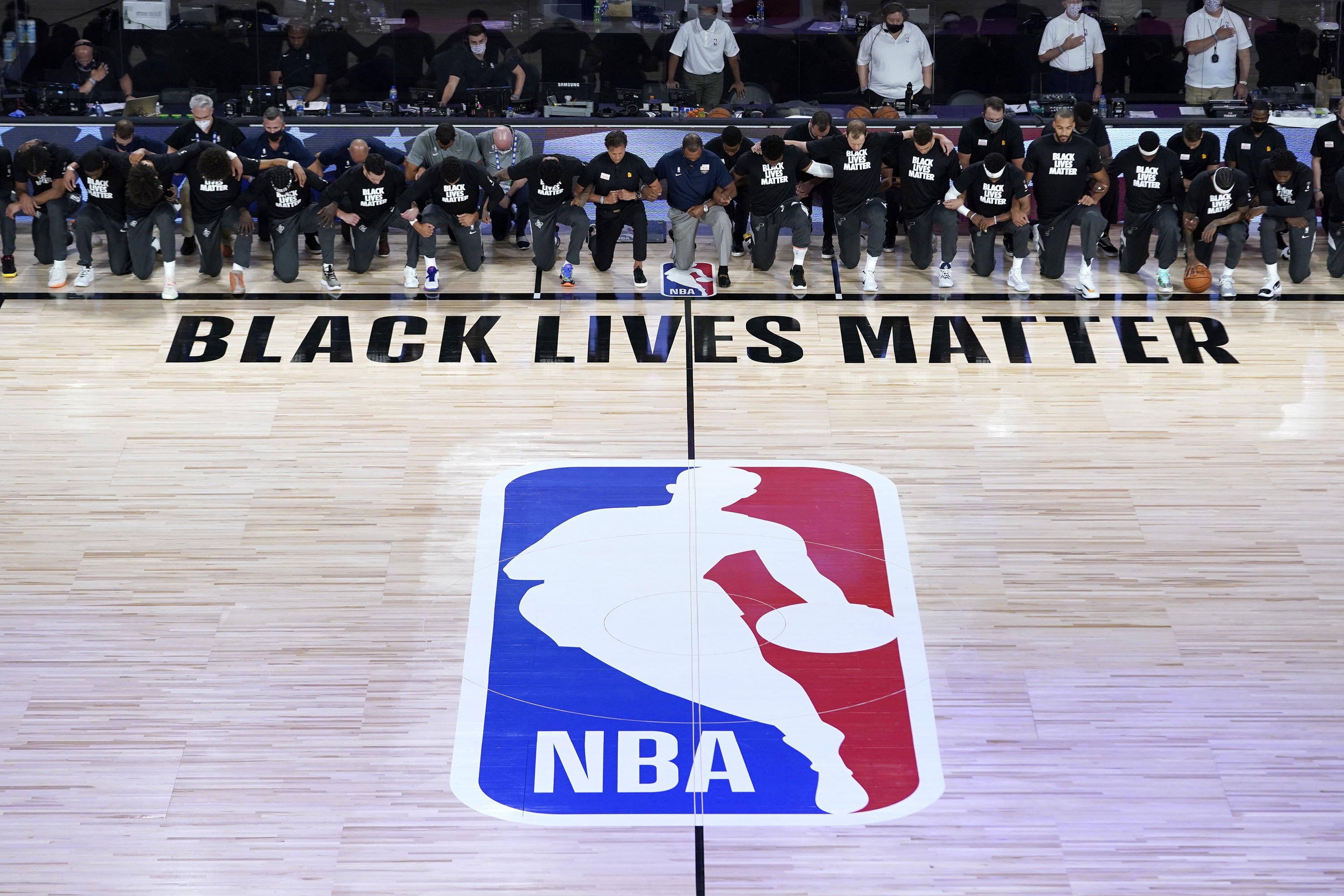 Kyrie Irving demands NBA to change its logo: 'BLACK KINGS BUILT
