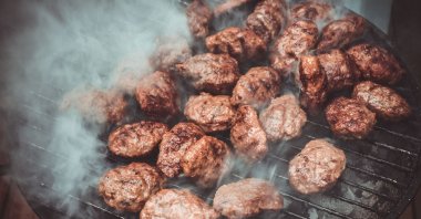 When it comes to meat, Turks almost always favor a barbecue. (Shutterstock Photo)