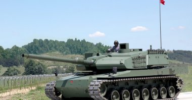 A prototype of Turkey's main battle tank, Altay, Oct. 16, 2012. (AA Photo)