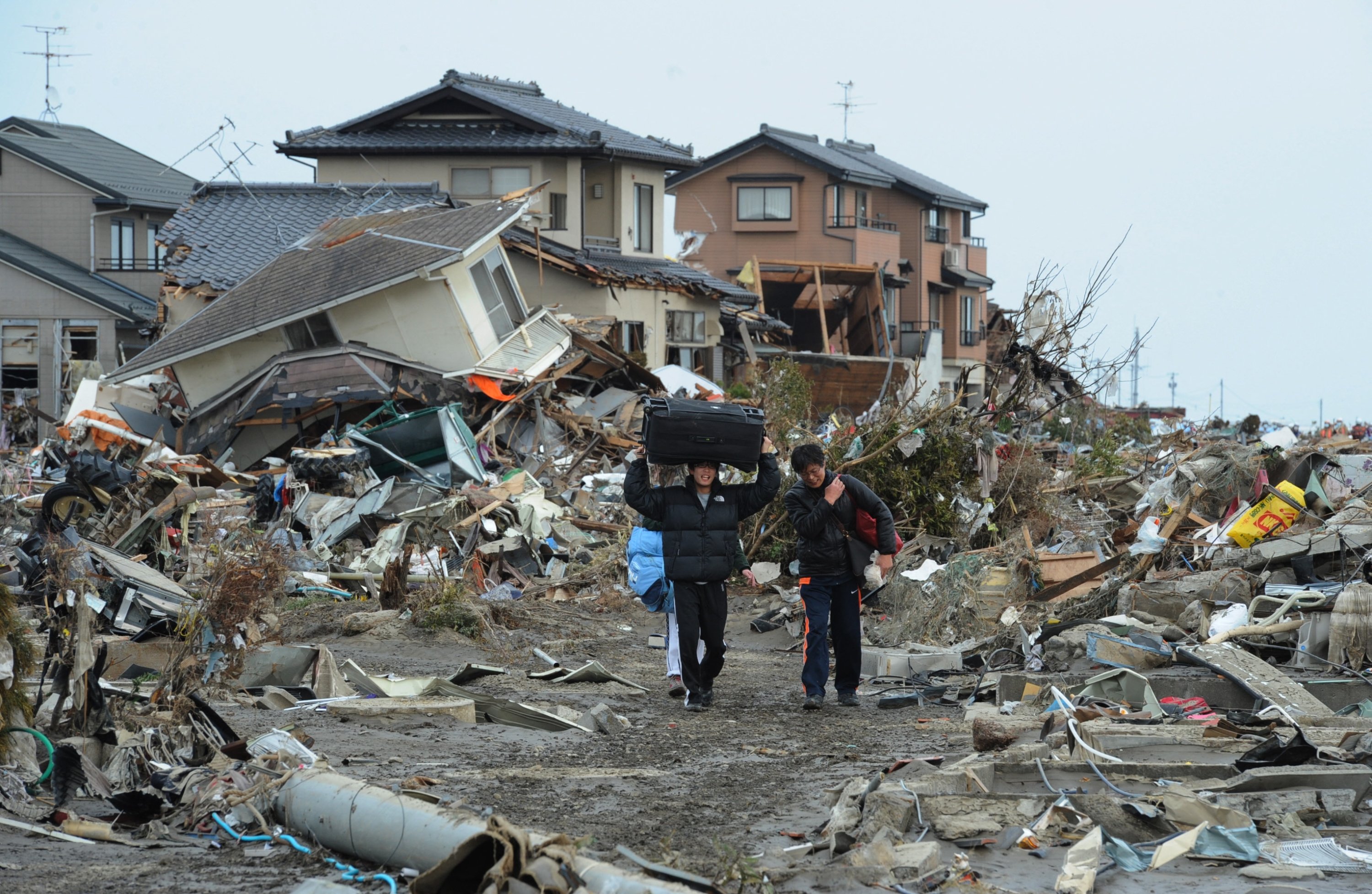 Japan Marks 10th Anniversary Of Disasters While Still Recovering Daily Sabah