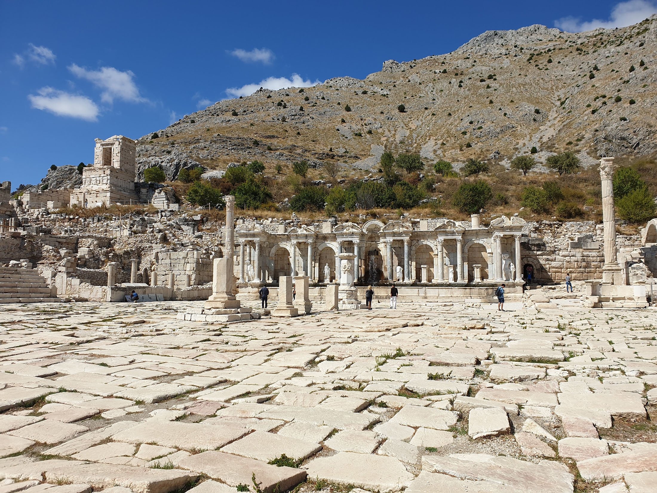 A stunning example of Greco-Roman architecture and beauty Sagalassos can be seen in the picture. (Photo by Argun Konuk)