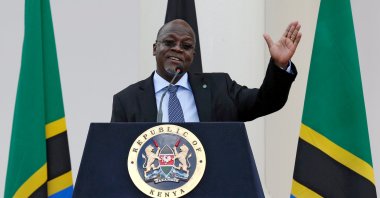 Tanzania's President John Magufuli addresses a news conference during his official visit to Nairobi, Kenya, Oct. 31, 2016. (Reuters File Photo)