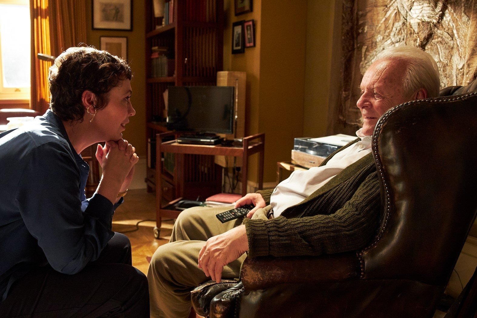 Olivia Colman (R) and Anthony Hopkins in a scene from 'The Father.' 