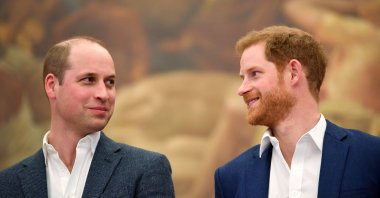 Britain's Prince William (L) and Prince Harry attend the opening of the Greenhouse Sports Centre in central London, U.K., April 26, 2018. (Reuters Photo)