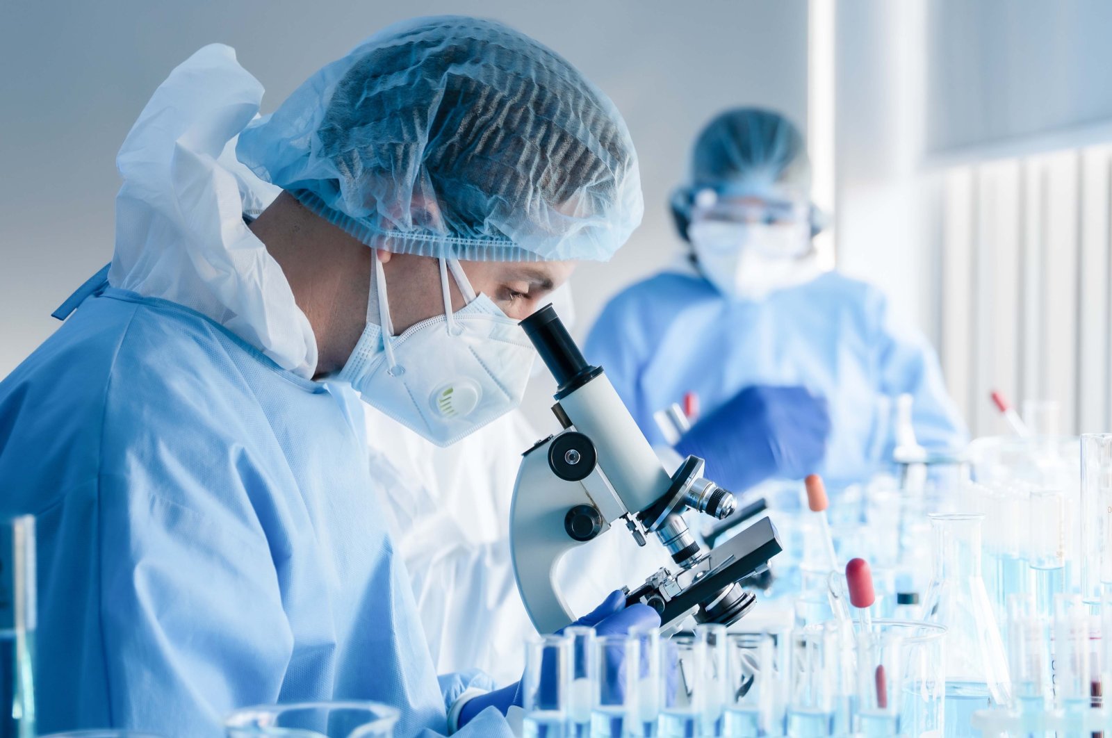 Incentives already drew 127 accomplished scientists to Turkey from abroad, including those from prestigious universities like Princeton and Stanford. (Shutterstock Photo) 
