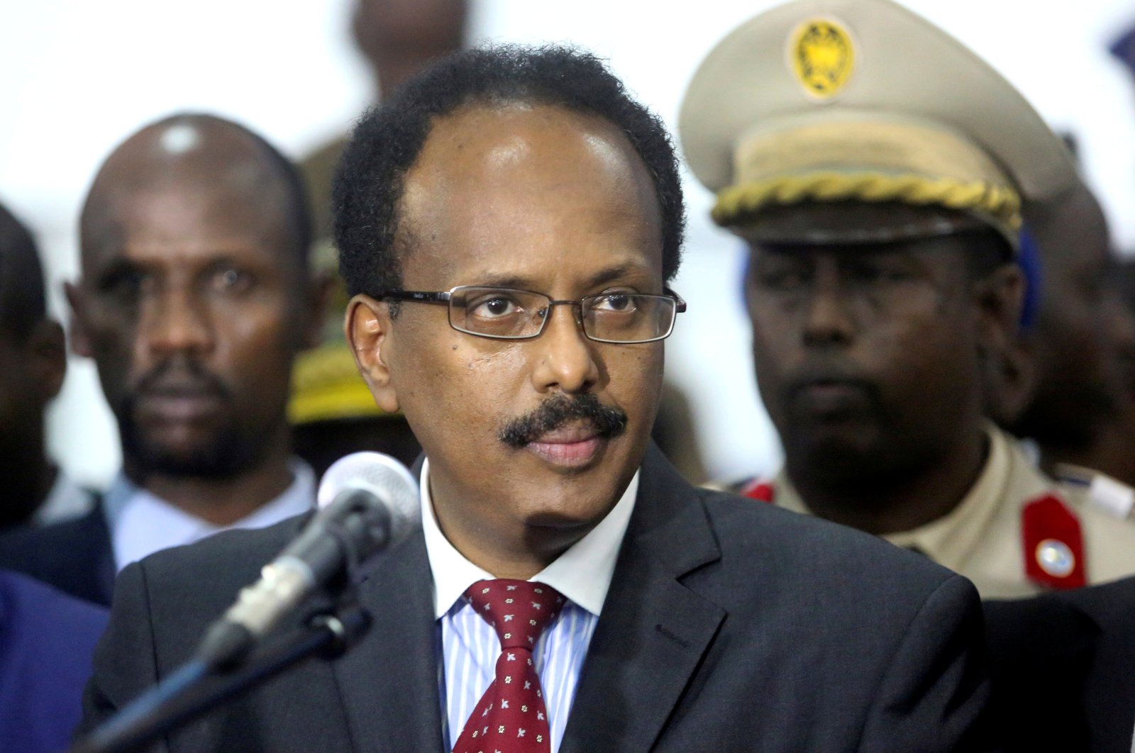 Somalia's President Mohamed Abdullahi Mohamed addresses lawmakers after winning the vote at the airport in Somalia's capital Mogadishu, Feb. 8, 2017. (Reuters Photo)